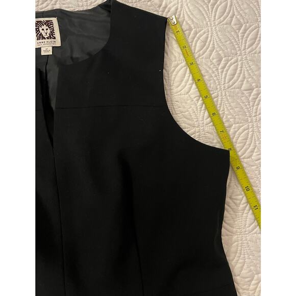 Anne Kline Little Black Dress
Size 6P
Excellent condition - Picture 7 of 8